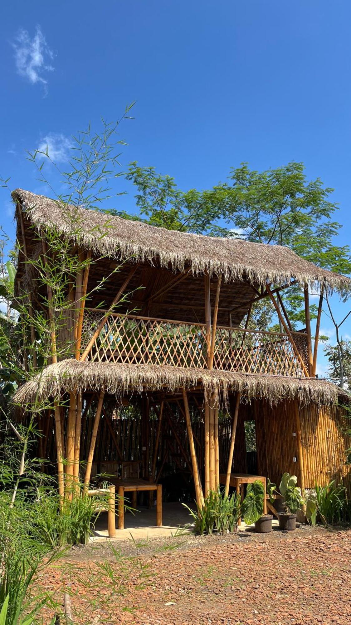 El Bamboo Guesthouse Jambu  Exterior photo