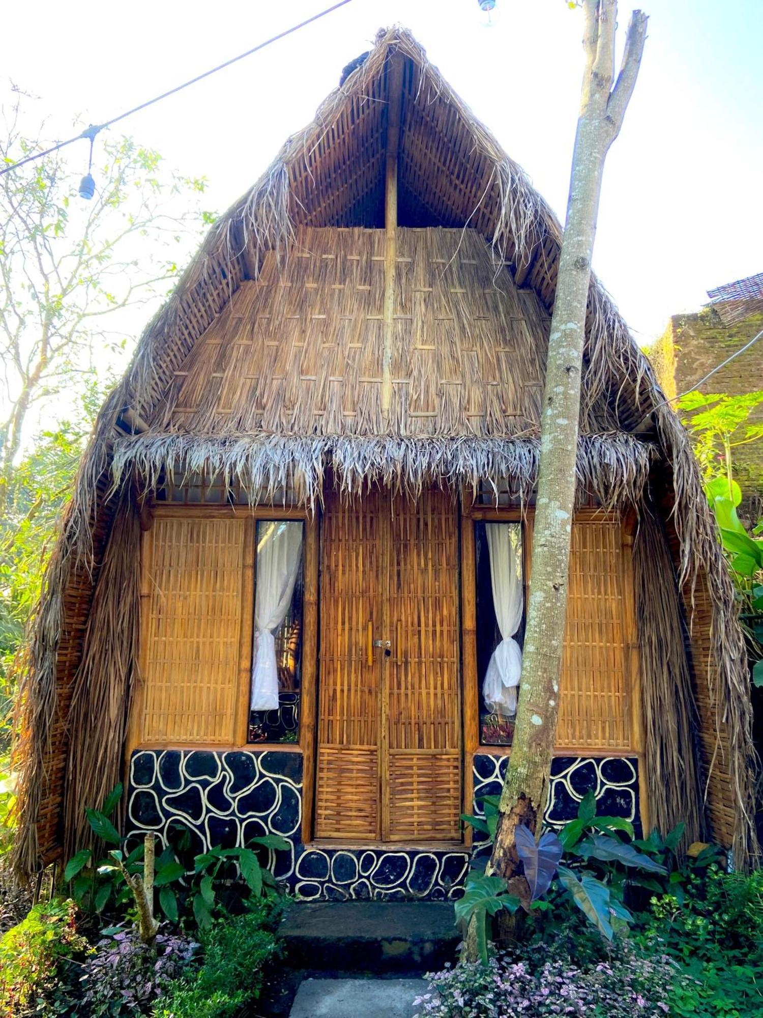 El Bamboo Guesthouse Jambu  Exterior photo