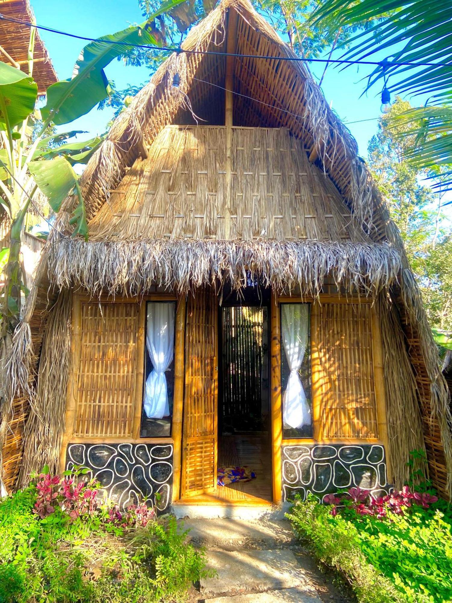 El Bamboo Guesthouse Jambu  Exterior photo